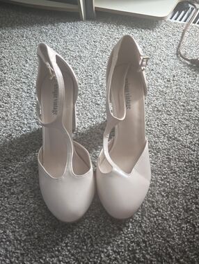 Unique Vintage Blush Nude T-Strap High Heels